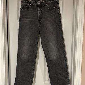 Women’s Black Premium Levi’s Jeans